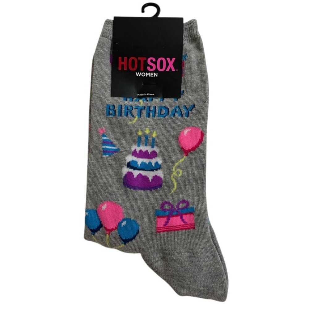 New HOT SOX Women’s Gray Crew Socks Pink Happy Birthday Wrapped Gifts Presents